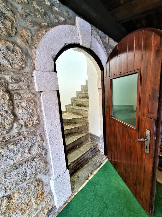 Bed and Breakfast Sobe "Ela" Фужине Экстерьер фото