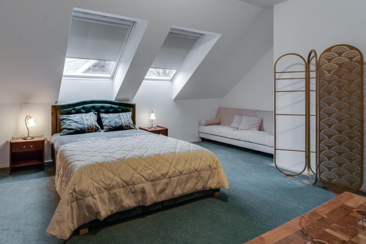 Bed and Breakfast Sobe "Ela" Фужине Номер фото